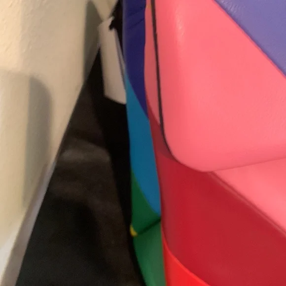 Kurt Geiger Rainbow Shop Kensington Leather Crossbody Bag - Picture 6 of 16